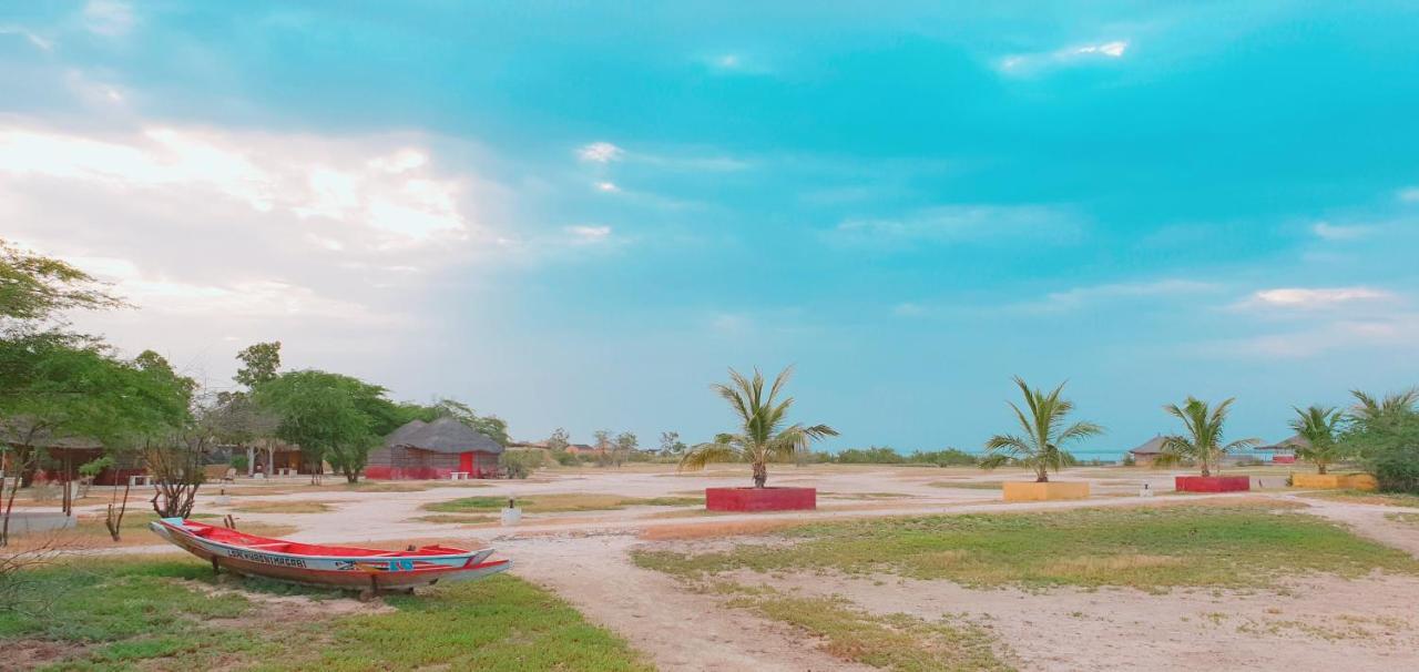 Campement Hakuna Lodge Mar Lodj Bagian luar foto